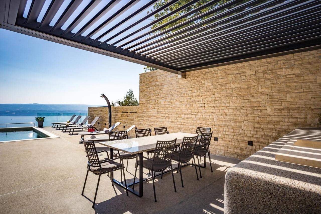 Villa Dispet With Heated Pool, Jacuzzi, Sauna And Cinema Celina Bagian luar foto