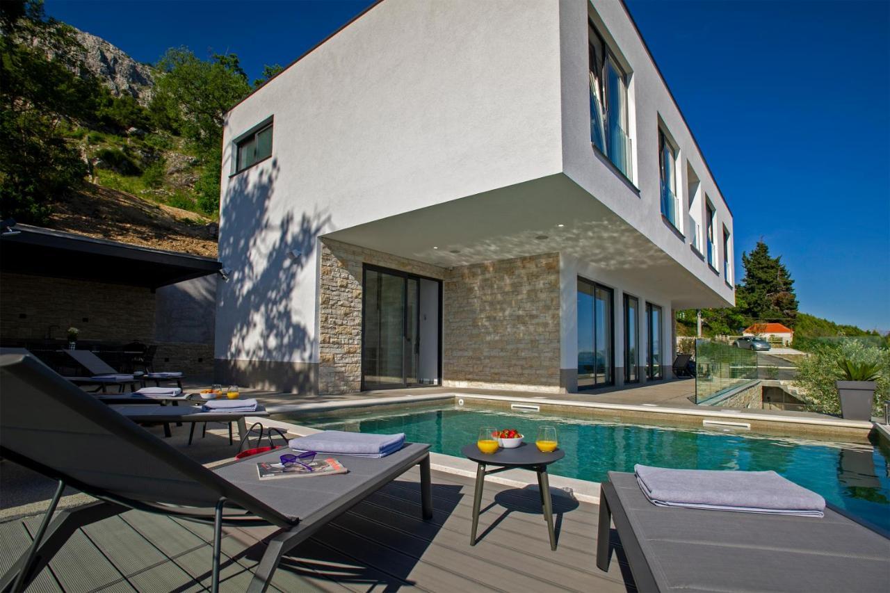 Villa Dispet With Heated Pool, Jacuzzi, Sauna And Cinema Celina Bagian luar foto