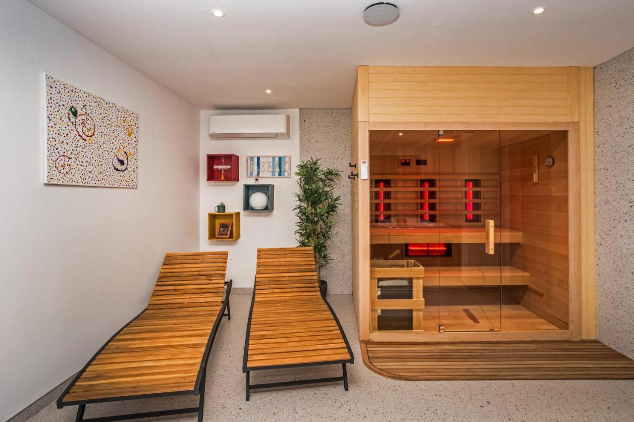 Villa Dispet With Heated Pool, Jacuzzi, Sauna And Cinema Celina Bagian luar foto